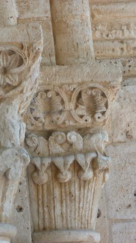 image Capitel románico de Arroyo de la Encomienda