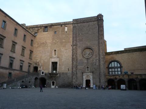 image Castillo Nuevo de Nápoles