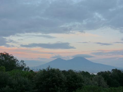 image Monte Vesubio