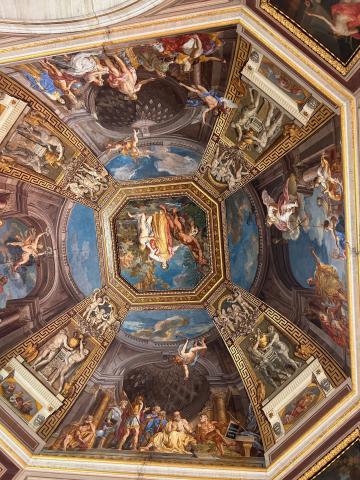 image Bóveda Museos Vaticanos. 