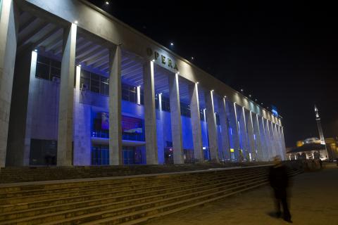 image Palacio de la Cultura, Plaza Skënderbej, Tirana, Albania