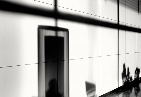 image Sombras sobre la pared