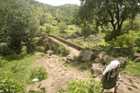 image Puente de camino a las cataratas del Nilo Azul, Etiopía