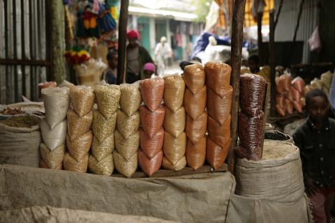 image Puesto de especias y de harina de tef en Bahar Dar, Etiopía