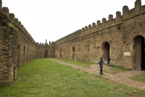 image Vista general de los establos en el recinto real de Fasil Ghebi, Etiopía
