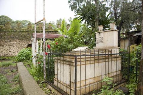 image Tumba en un templo ortodoxo, Gondar, Etiopía