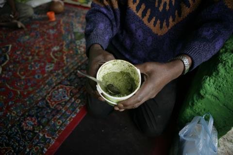 image Chat machacado y mezclado con azúcar, Harar, Etiopía
