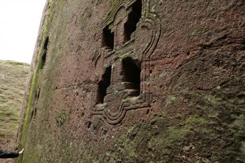 image Ventana con forma de cruz griega, Lalibela, Etiopía