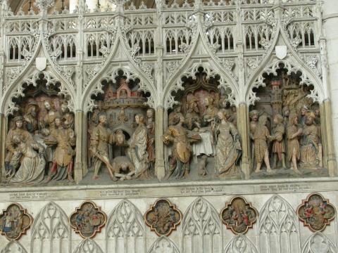 image Altorrelieves del exterior del coro de la Catedral de Amiens, Francia