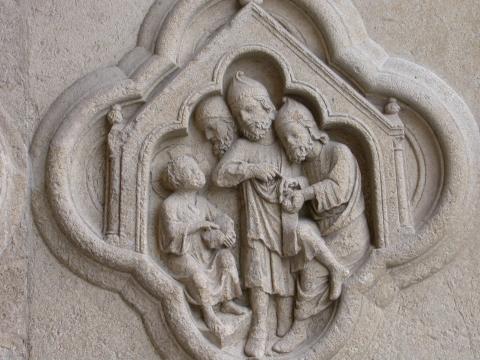 image Cuadrifolio del portal de la Madre de Dios de la Catedral de Amiens, Francia