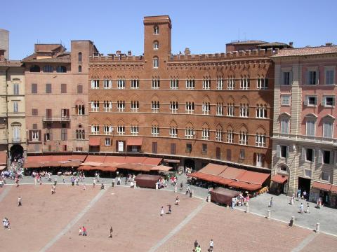 image Palacio Sansedoni, Siena, Italia