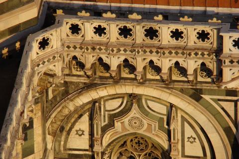 image Detalle del andito del Duomo o Catedral de Florencia, Italia
