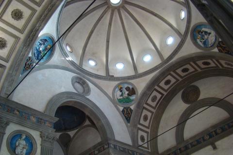 image Interior de la Capilla Pazzi en la Basílica de la Santa Cruz, Florencia, Italia