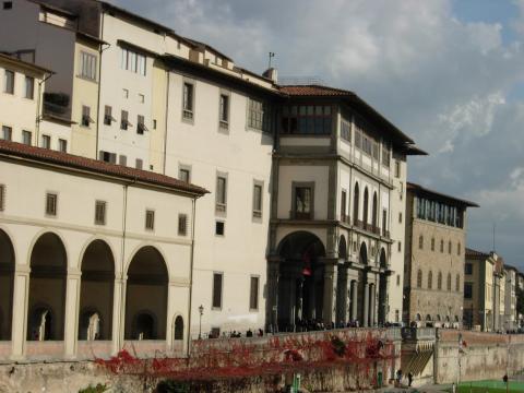 image Corridoio Vasariano o Corredor Vasariano, Florencia, Italia