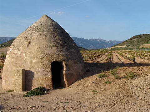 image Chozo en viñedos de San Antonio, La Rioja