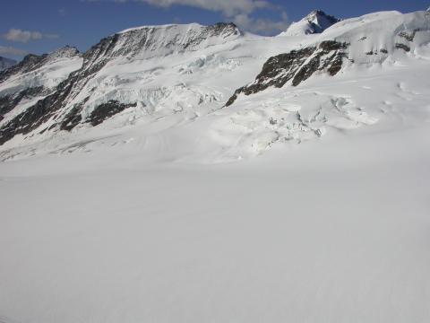image Campo de nieve del glaciar Aletsch, Grindelwald, Suiza