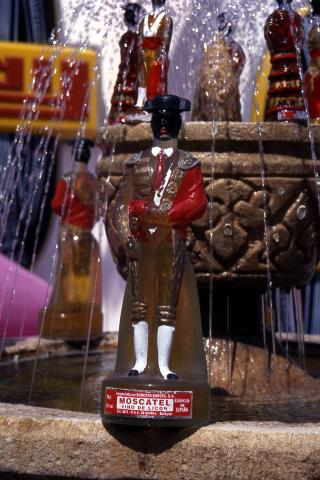 image Botella de moscatel, Casa Dalí, Girona