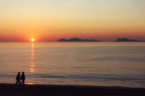image Puesta de sol en las Islas Cíes, Pontevedra