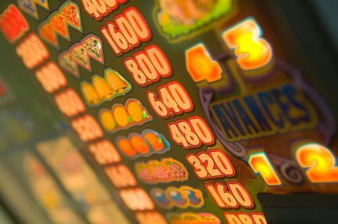 image Detalle del panel de premios de una máquina tragaperras
