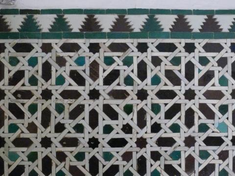 image Decoración con azulejos en los Reales Alcázares, Sevilla