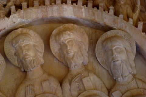 image Detalle del relieve de La duda de Santo Tomás del Monasterio de Santo Domingo de Silos, Burgos