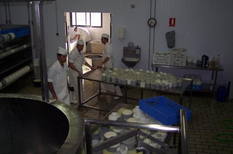 image Sala de fabricación de quesos