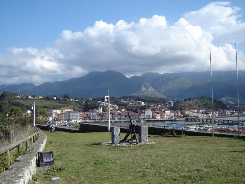 image Inmediaciones del faro, Ribadesella, Asturias