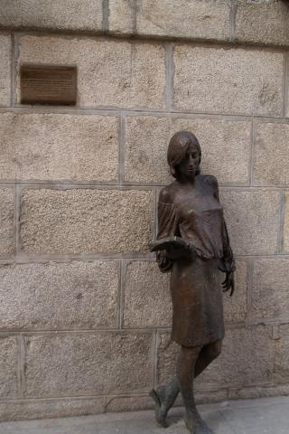 image Monumento a la Antigua Universidad, Madrid