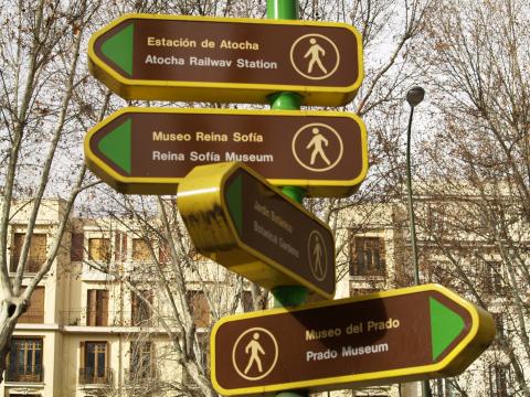 image Cartel multilingüe, Madrid