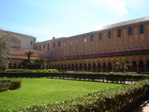 image Claustro de la Abadía de Monreal, Sicilia
