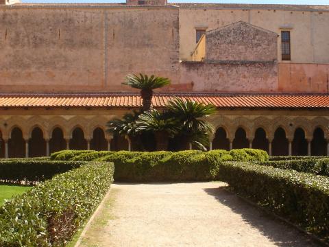 image Claustro de la Abadía de Monreale, Sicilia