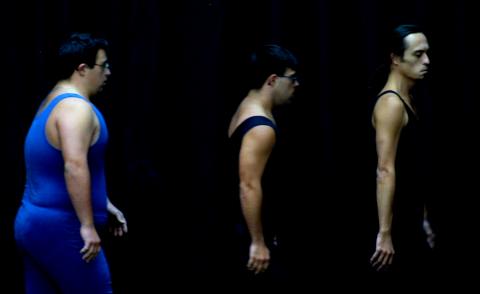 image Bailarines del Psico Ballet Maite León ensayando