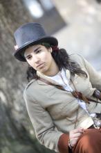 image Recreación de la Guerra de la Independencia en Segovia: Mujer civil guerrillera que participó en la Batalla de Bailén