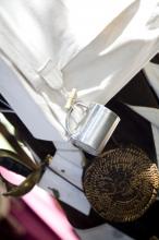 image Recreación de la Guerra de la Independencia en Segovia: Detalle del traje de un civil organizado militarmente