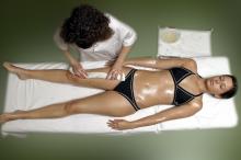 image Masaje de sales: retirada de sales extremidades inferiores: Tendido supino