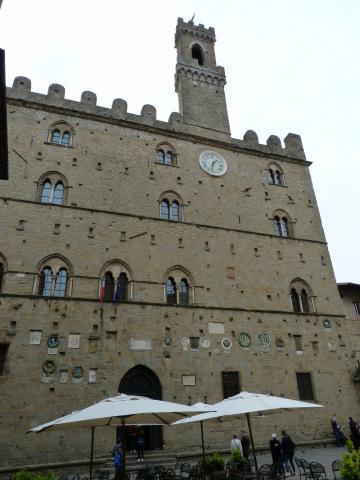 image Palacio de los Priores (Volterra)